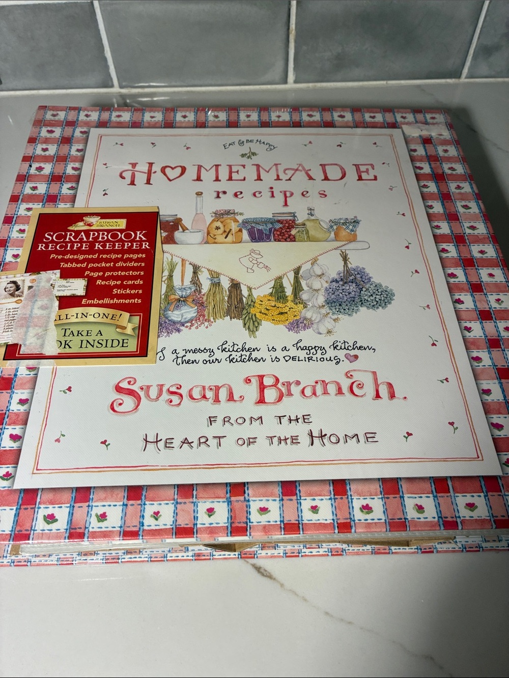 Recipe Keeper - book organizer White / Red